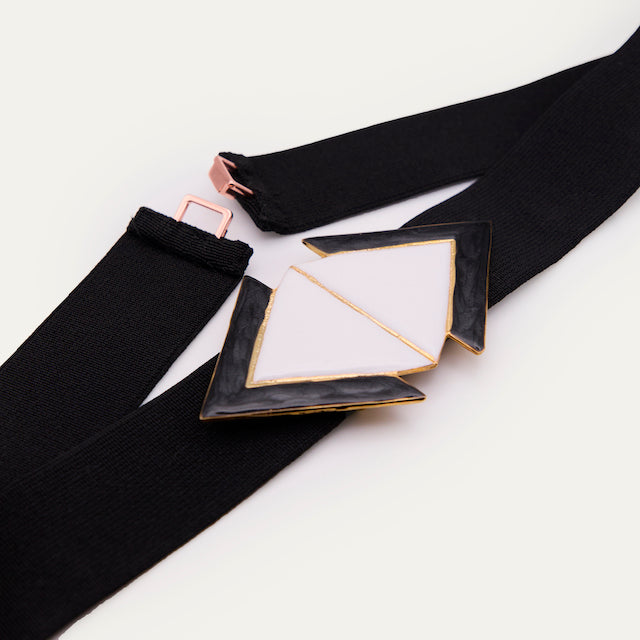 romboide-blanco-negro-omitouch