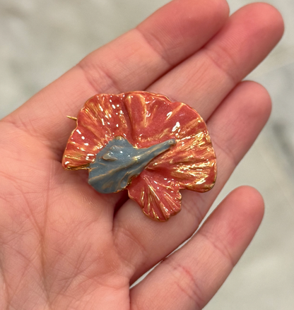 Broche Clavel Esmalte