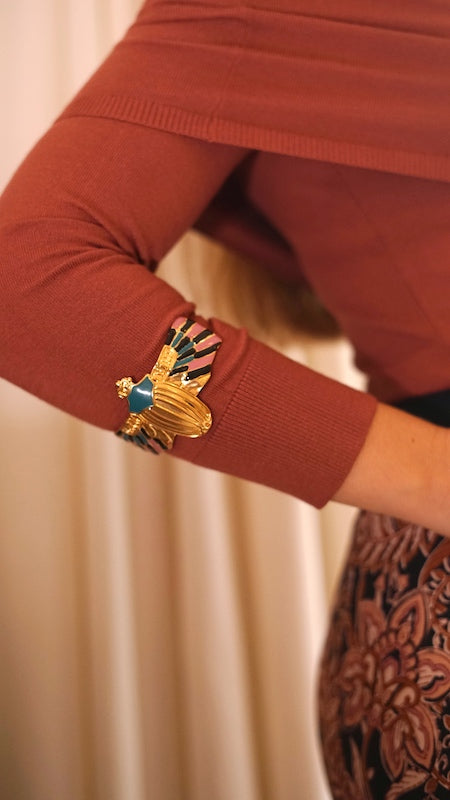 Brazalete Escarabajo Rosa